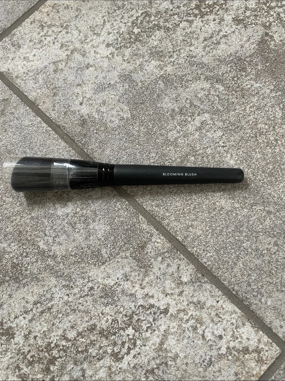 Bare minerals blooming blush brush